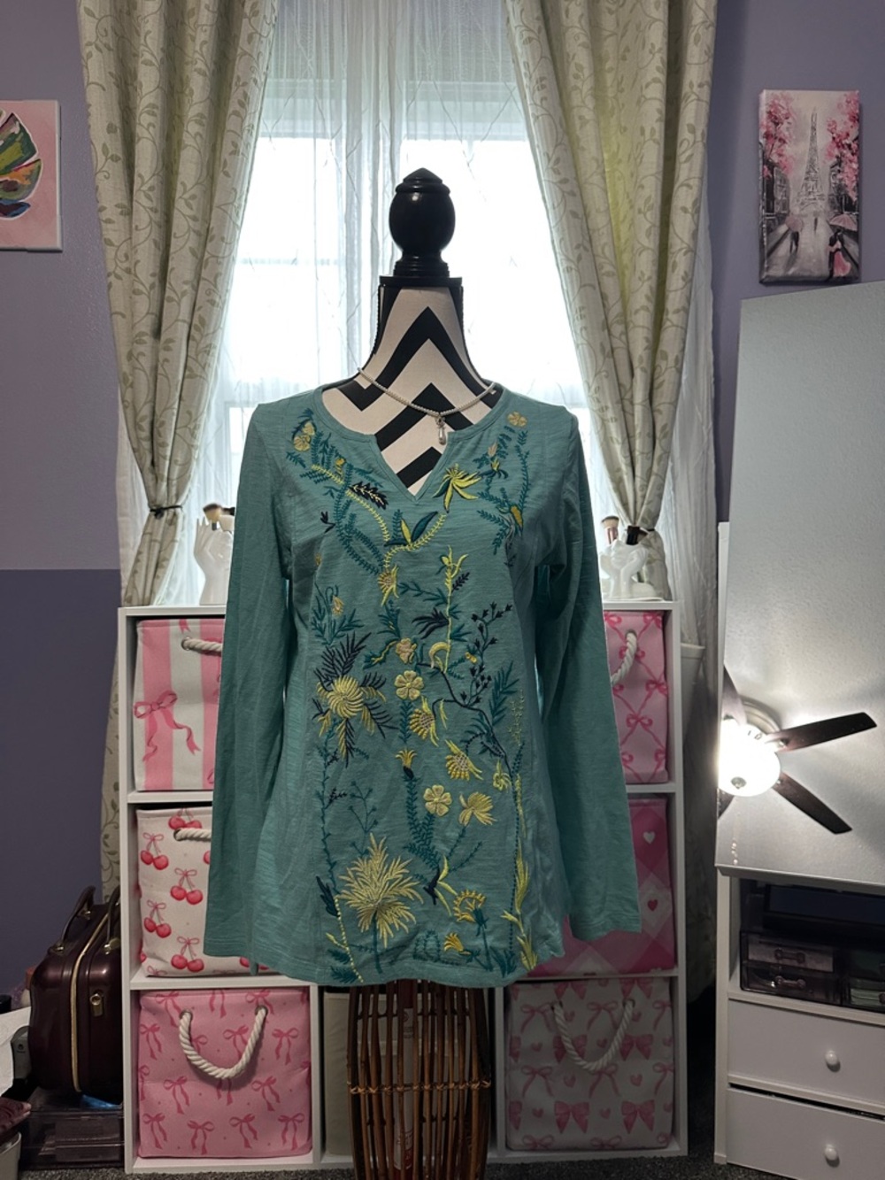 Coldwater creek Embroidered Teal Floral V-Neck Women's Top S